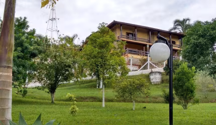 Casa com 5 quartos à venda no Aruã, Mogi das Cruzes  por R$ 2.300.000