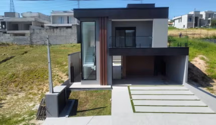 Casa com 3 quartos à venda no Jardim Veneza, Mogi das Cruzes  por R$ 1.800.000