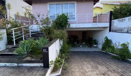 Casa com 4 quartos para alugar no Aruã, Mogi das Cruzes  por R$ 10.000