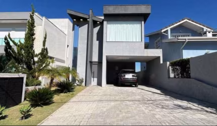 Casa em condomínio fechado com 3 quartos à venda no Aruã, Mogi das Cruzes  por R$ 2.400.000