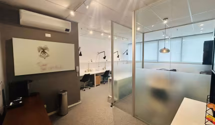 Sala comercial com 1 sala para alugar na Vila Mogilar, Mogi das Cruzes , 37 m2 por R$ 3.200