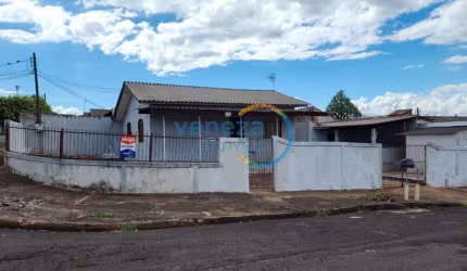 Casa Residencial com 3 quartos  à venda, 70.00 m2 por R$190000.00  - Assis - Londrina/PR