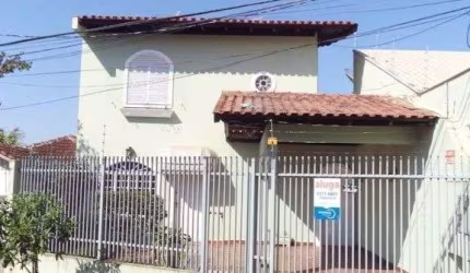 Casa Residencial com 3 quartos  à venda, 215.08 m2 por R$700000.00  - Lilian - Londrina/PR