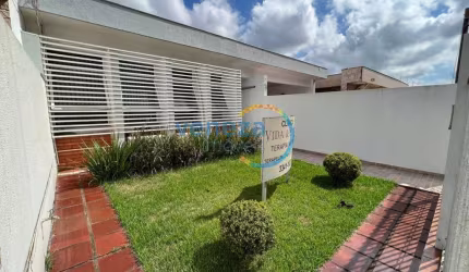 Casa Residencial com 3 quartos  à venda, 218.00 m2 por R$720000.00  - Moncoes - Londrina/PR