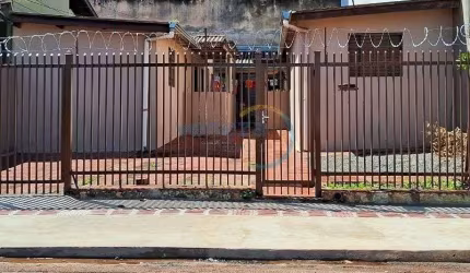 Casa Residencial com 4 quartos  à venda, 186.99 m2 por R$250000.00  - Damasco - Londrina/PR