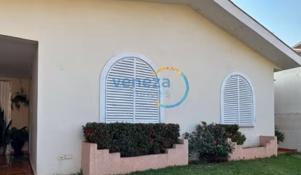 Casa Residencial com 4 quartos  à venda, 158.00 m2 por R$710000.00  - Champagnat - Londrina/PR