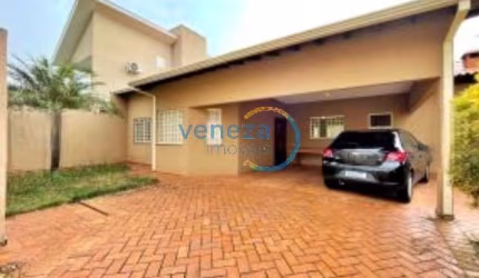 Casa Residencial com 4 quartos  à venda, 260.00 m2 por R$900000.00  - Perola - Londrina/PR