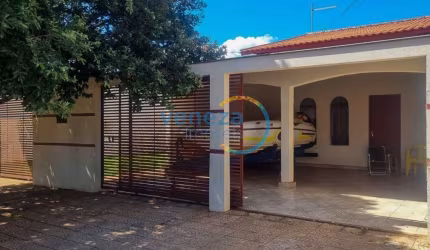 Casa Residencial com 3 quartos  à venda, 193.00 m2 por R$780000.00  - Albatroz - Londrina/PR