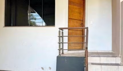 Casa Residencial com 3 quartos  à venda, 93.00 m2 por R$298000.00  - Aeroporto - Londrina/PR
