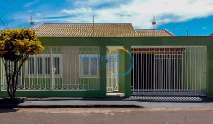Casa Residencial com 3 quartos  à venda, 200.00 m2 por R$620000.00  - Fraternidade - Londrina/PR