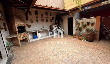 Sobrado a venda  - 222m² - 3 Dormitórios - 1 Suíte - 6 Vagas - Area Gourmet - Vila Augusta Guarulhos/SP