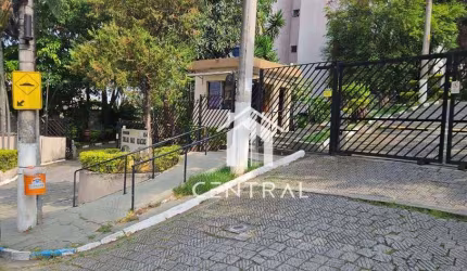 Apartamento com 2 dormitórios à venda, 56 m² por R$ 265.000,00 - Cocaia - Guarulhos/SP