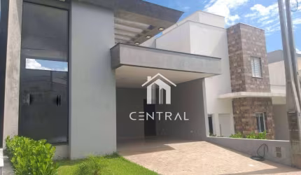 Belíssima casa em condomínio fechado