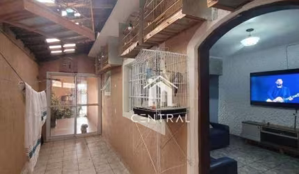 Sobrado à venda, 144m², com 2 dormitórios sendo 1 suíte, 2 vagas de garagem, área gourmet, no bairro Jardim Adriana - Guarulhos/SP