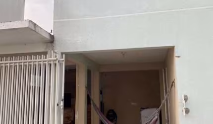 Sobrado para Venda em Fazenda Rio Grande, Pioneiros, 2 dormitórios, 2 banheiros, 1 vaga