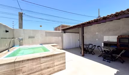 Casa 2 Quartos Mobiliada com Piscina