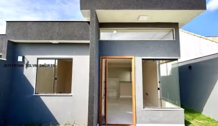Casa moderna com 2 Quartos sendo 1 suíte à venda na Vila do Peró  Cabo Frio