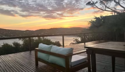 Casa 3 Suítes com Piscina e churrasqueira na Ferradura em Búzios