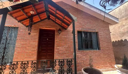 Casa com 3 Quartos à venda, 254 m² por R$ 640.000 - Jardim Simus - Sorocaba/SP