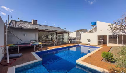 Casa com 3 dormitórios à venda, 338 m² por R$ 2.200.000,00 - Centro - Cascavel/PR