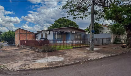 Terreno de esquina à venda, 435 m² por R$ 770.000 - Neva - Cascavel/PR
