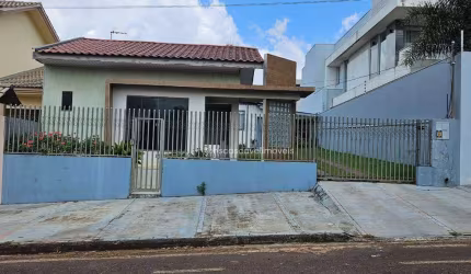 Casa com 3 dormitórios à venda, por R$ 700.000 - Caravelle - Cascavel/PR