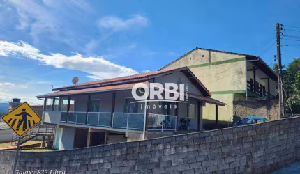 Casa com 3 dormitórios à venda, 196 m² por R$ 690.000,00 - Escola Agrícola - Blumenau/SC