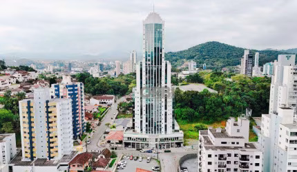 Apartamento com 3 dormitórios à venda, 151 m² por R$ 1.369.999,99 - Vila Nova - Blumenau/SC