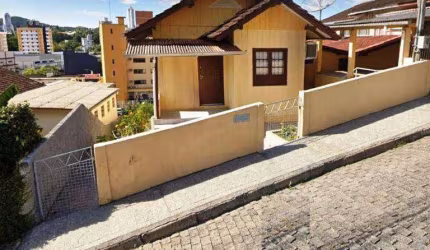Casa mista com 3 dormitórios à venda, 135 m² por R$ 380.000 - Água Verde - Blumenau/SC