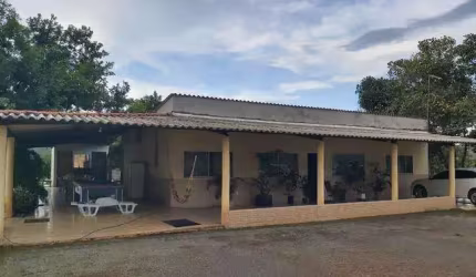 Chácara para Venda em RA II Gama, Sul, 4 dormitórios, 1 suíte, 2 banheiros