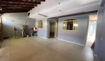 Casa para Venda em Brasília, Recanto das Emas, 3 dormitórios, 1 suíte, 2 banheiros, 2 vagas