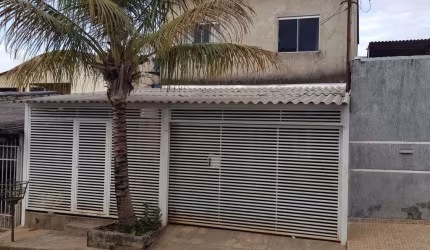 Casa para Venda em Brasília, Samambaia Norte (Samambaia), 5 dormitórios, 1 suíte, 3 banheiros, 2 vagas