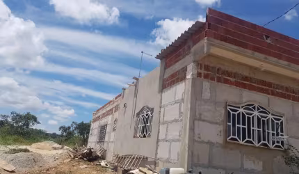 Casa para Venda em Brasília, Riacho Fundo I, 2 dormitórios, 1 suíte, 2 banheiros, 2 vagas