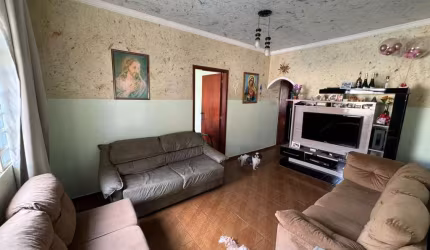 Casa para Venda em Brasília, Taguatinga Norte (Taguatinga), 4 dormitórios, 1 suíte, 3 banheiros, 4 vagas