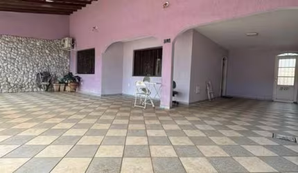 Casa para Venda em RA III Taguatinga, Taguatinga Norte (Taguatinga), 4 dormitórios, 2 suítes, 4 banheiros, 4 vagas