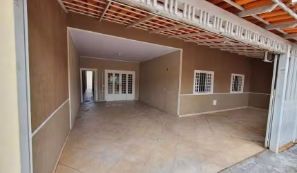Casa para Venda em Brasília, Taguatinga Norte (Taguatinga), 3 dormitórios, 1 suíte, 2 banheiros, 3 vagas