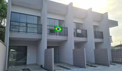 Sobrado Geminado para Venda em Joinville, Vila Nova, 2 dormitórios, 2 suítes, 3 banheiros, 2 vagas
