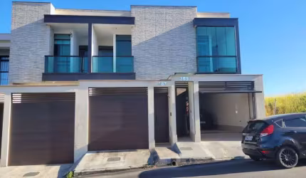 Casa para Venda em Juiz de Fora, Aeroporto, 3 dormitórios, 1 suíte, 3 banheiros, 2 vagas