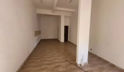 Loja para Locação em Juiz de Fora, Cascatinha, 1 banheiro