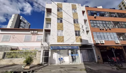Apartamento para Locação em Juiz de Fora, São Mateus, 2 dormitórios, 1 banheiro, 1 vaga