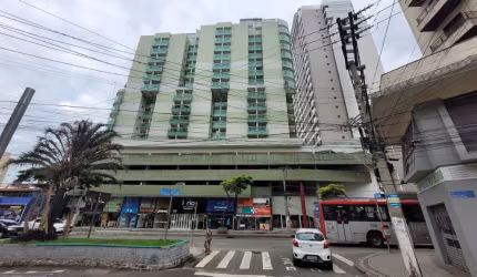 Apartamento para Locação em Juiz de Fora, Centro, 1 dormitório, 1 banheiro, 1 vaga