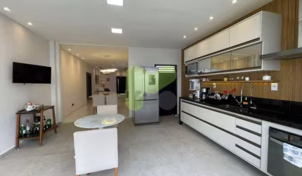 Casa à venda, 3 quartos, 1 suíte, 2 vagas, Vale dos Cristais - Macaé/RJ