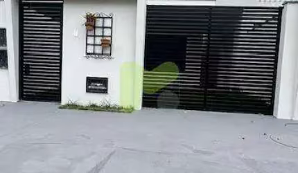 Casa a venda no Centro de Casimiro de Abreu (Duas suítes)!!!
