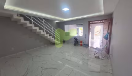 Casa à venda, 3 quartos, 1 suíte, 1 vaga, Vale das Palmeiras - Macaé/RJ