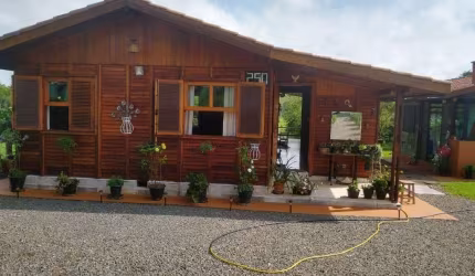Chácara / sítio com 3 quartos à venda na Zona Rural, Alterosa , 100 m2 por R$ 550.000