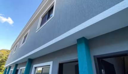 SOBRADO DE CONDOMINIO COM 2 DORM, SALA E VAGA DE GARAGEM
