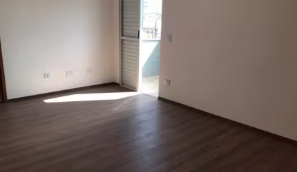 Lindo sobrado na Região da Vila Matilde com 3 suítes e 2 vagas em excelente localização.