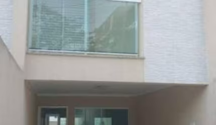Lindo sobrado na Região da Vila Ré em excelente localização