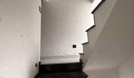 Sobrado na Região da Vila São Francisco com  3 dormitórios e 2 vagas
