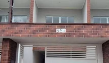 Sobrado com 3 Quartos e 4 banheiros à Venda, 170 m² por R$ 850.000